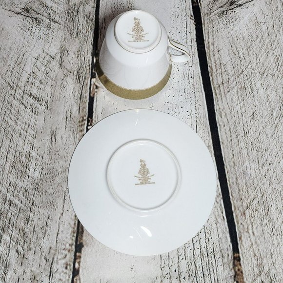 Vintage Royal Doulton Belvedere Flat Cup and Saucer Set - Picture 4 of 4